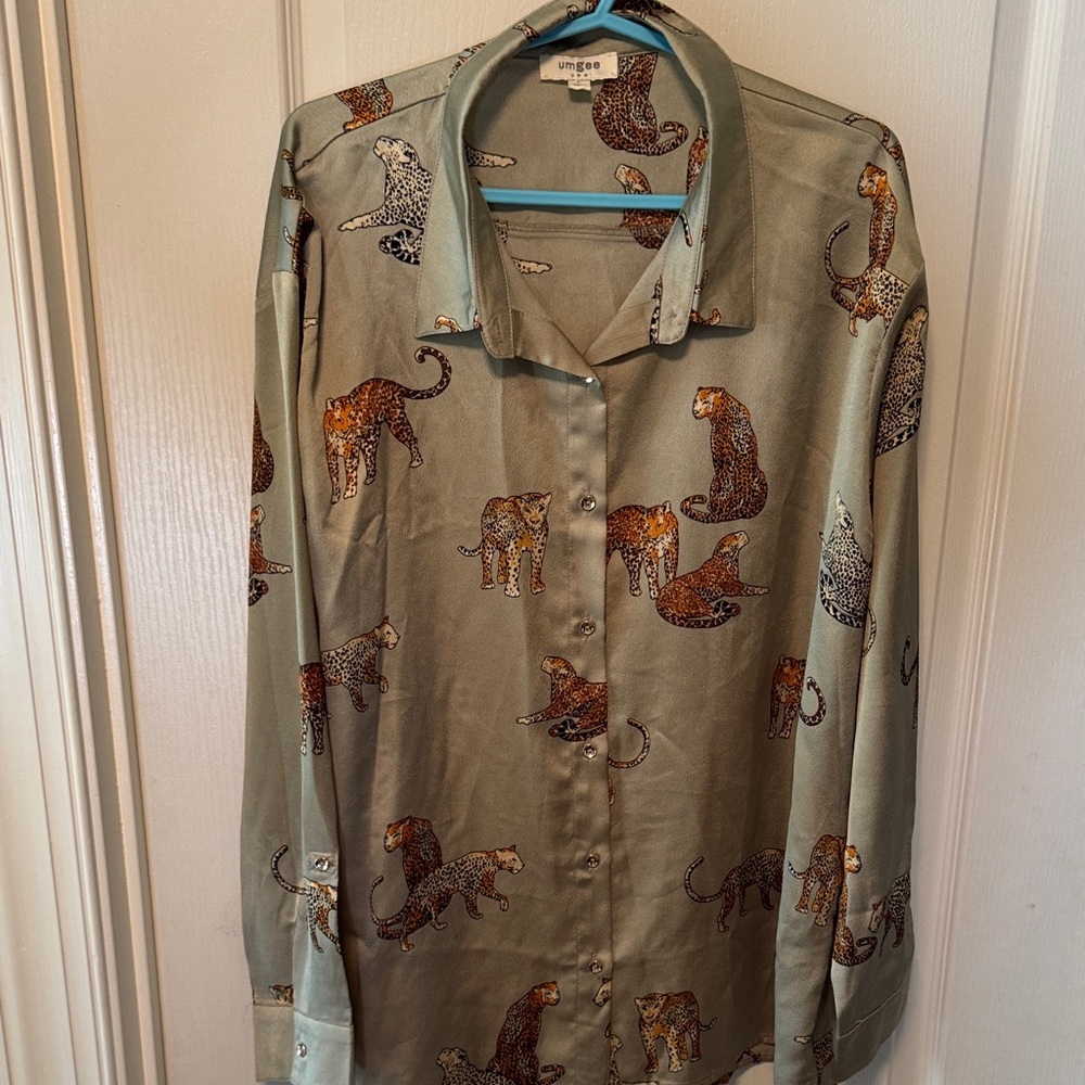 Umgee Green Animal Print Button Down Shirt